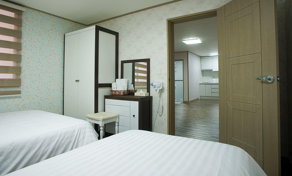 Tamragio Residence Hotel Чеджу Екстериор снимка