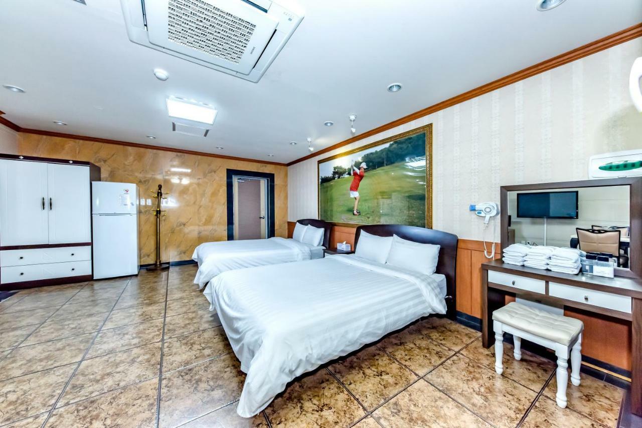 Tamragio Residence Hotel Чеджу Екстериор снимка