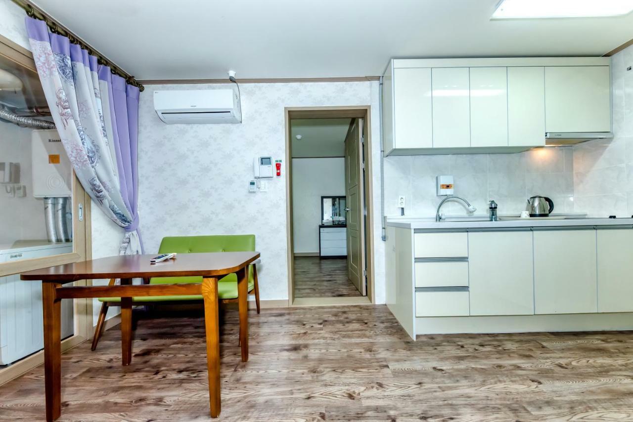 Tamragio Residence Hotel Чеджу Екстериор снимка