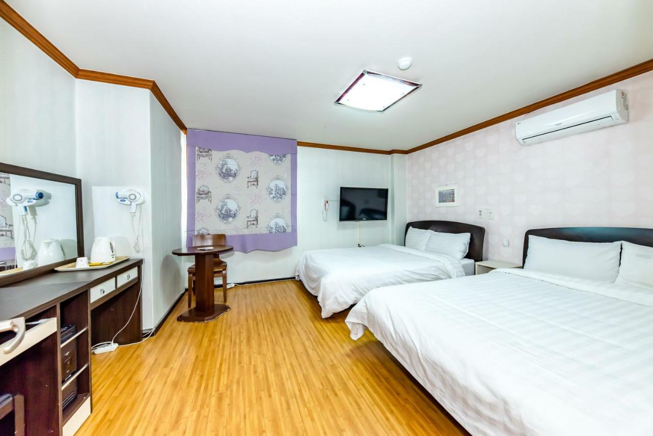 Tamragio Residence Hotel Чеджу Екстериор снимка