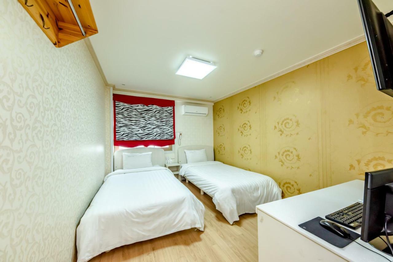 Tamragio Residence Hotel Чеджу Екстериор снимка