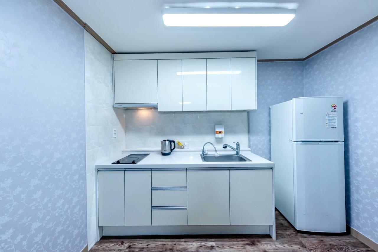 Tamragio Residence Hotel Чеджу Екстериор снимка