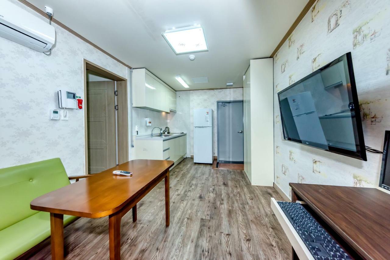 Tamragio Residence Hotel Чеджу Екстериор снимка