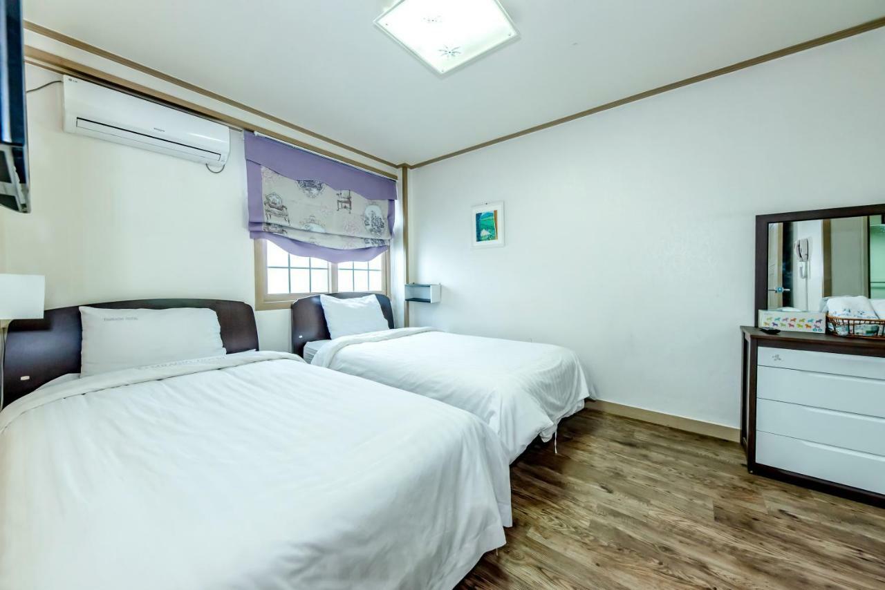 Tamragio Residence Hotel Чеджу Екстериор снимка