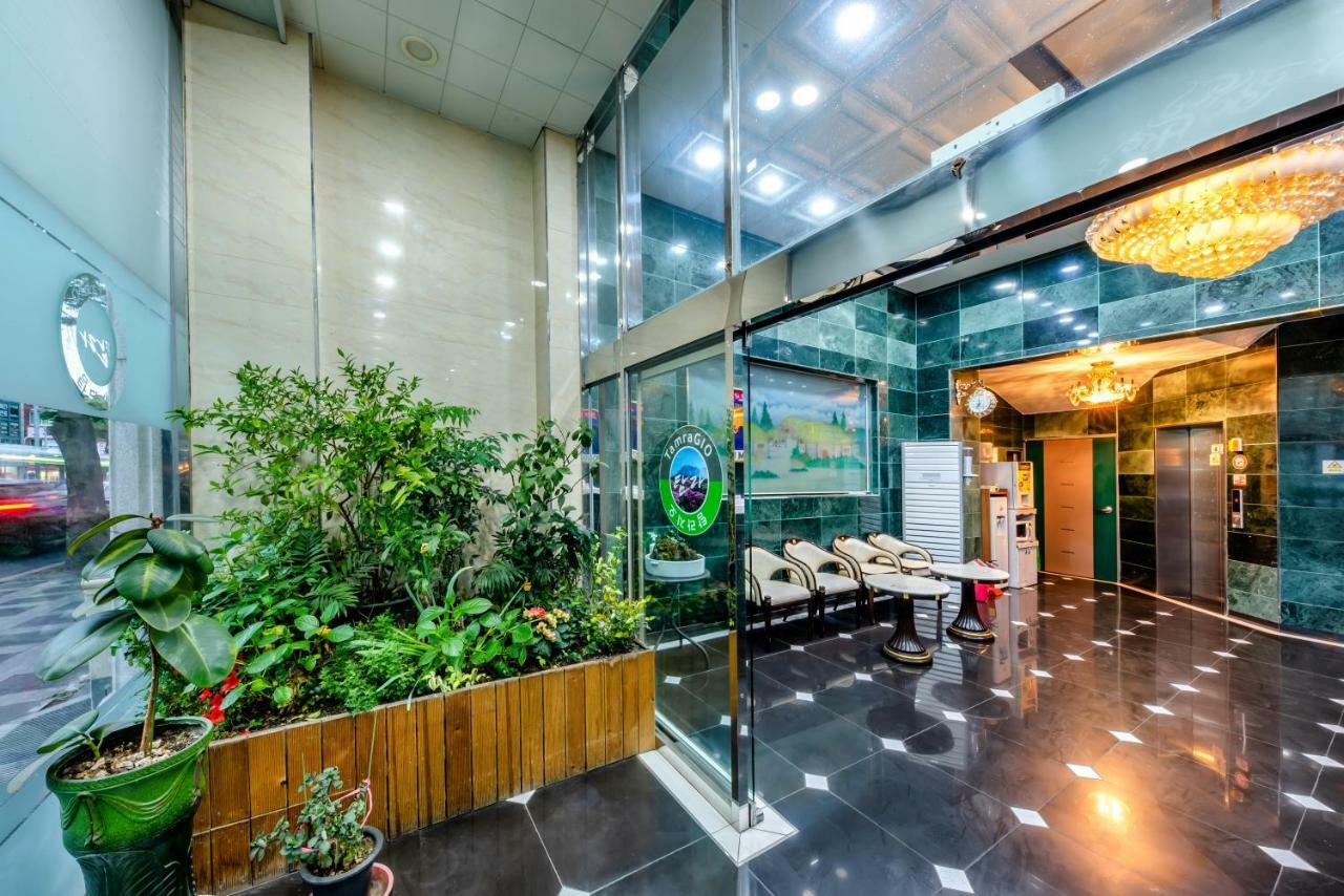 Tamragio Residence Hotel Чеджу Екстериор снимка